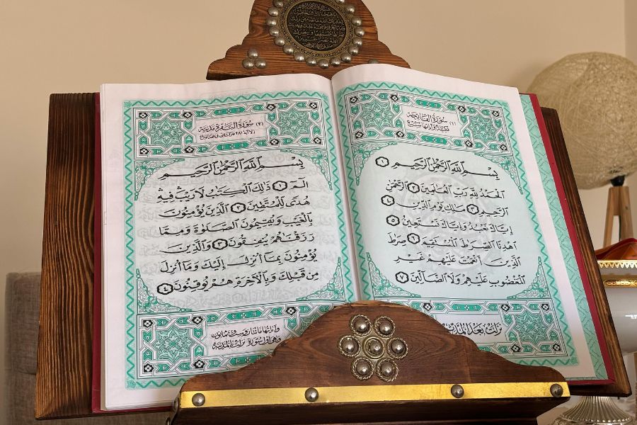 Maîtriser l’apprentissage du Coran : méthode et pratique au quotidien